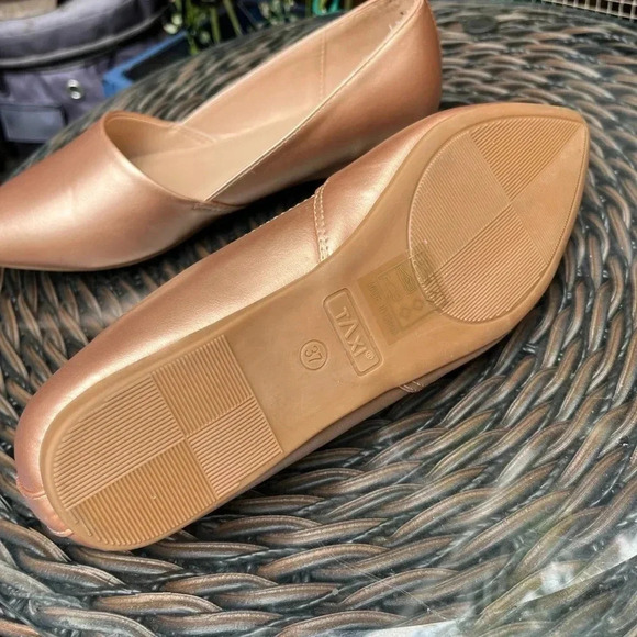 TAXI Alexia Pointed Toe Flats Rose Gold - Picture 7 of 13